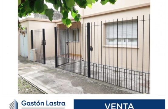 CASA DE 2 DORMITORIOS C/ COCHERA EN VENTA &#8211; Virgen de Fátima 760