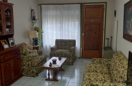 CASA EN VENTA &#8211; Mitre al 1900