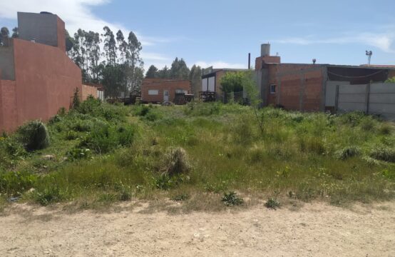 LOTE EN VENTA-BULOGNE SUR MER (entre Exodo Jujeño y M. Malaret)