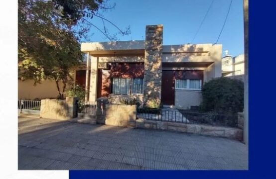 CASA EN EXCELENTE UBICACIÓN VENTA &#8211; Coronel Suárez