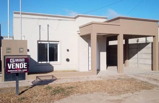 CASA A ESTRENAR EN VENTA &#8211; Sobre calle Neuquén