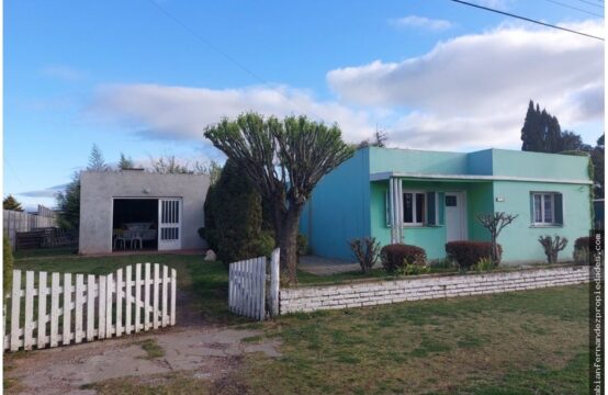 CASA EN VENTA C/LOTE IDEAL PARA SUB DIVIDIR &#8211; Pueblo Santa Trinidad