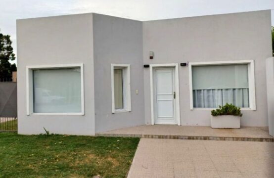 CASA EN VENTA &#8211; Merceditas 245