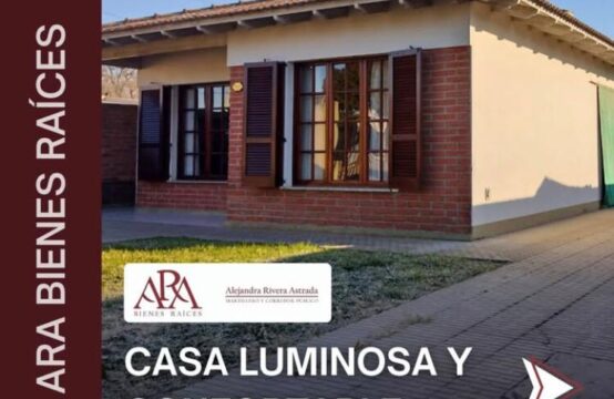 CASA LUMINOSA Y CONFORTABLE EN VENTA &#8211; Mitre 128